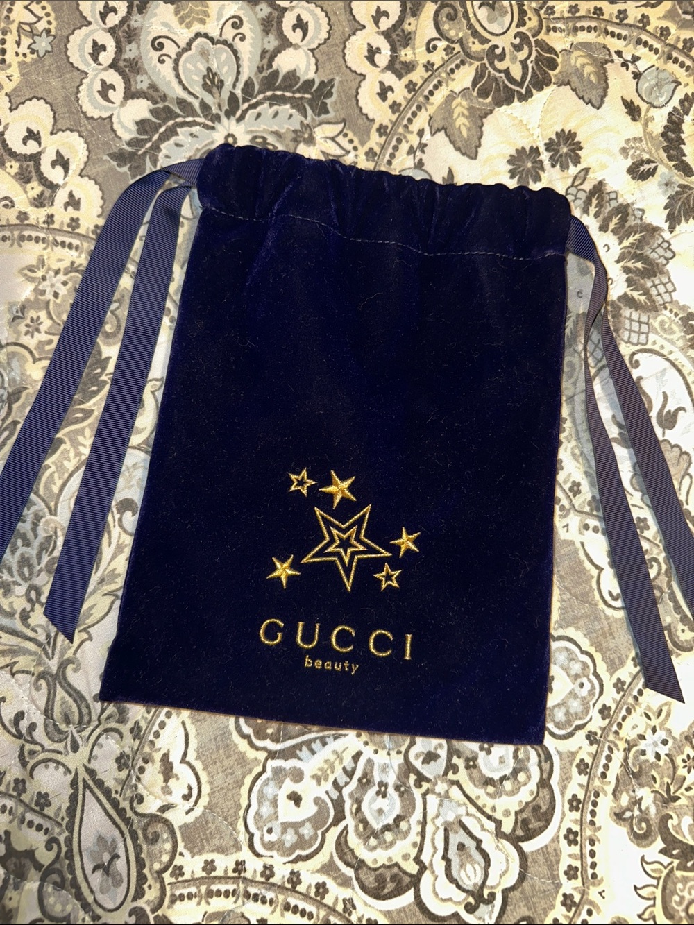 Gucci Velvet Drawstring Pouch in Navy with Gold Star Motif